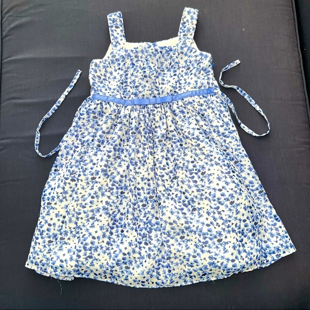 Pretty Youngland Blue And White Floral Dress With Triple Lining Including Tulle.